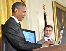 3 Brilliant Ways Governments Use Twitter and Facebook 3 Brilliant Ways Governments Use Twitter and Facebook