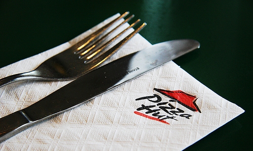 5 Restaurants Using Facebook Right - Pizza Hut 5 Restaurants Using Facebook Right - Pizza Hut