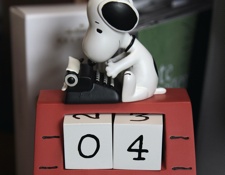 Snoopy typing Calendar
